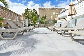 Palm Suites