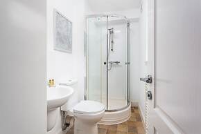 Elliot Suite No3 - Donnini Apartments