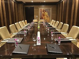 Seven Seas Hotel
