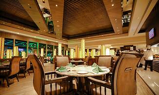 Seven Seas Hotel