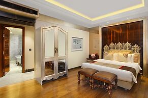 Seven Seas Hotel