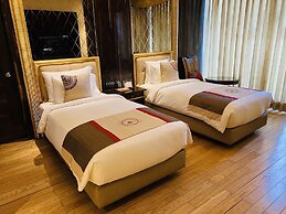 Seven Seas Hotel