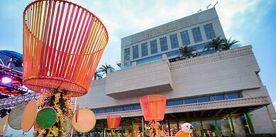 Seven Seas Hotel