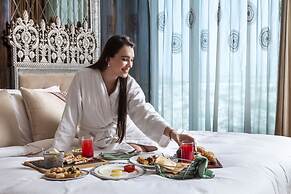 Seven Seas Hotel