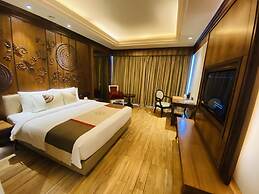 Seven Seas Hotel