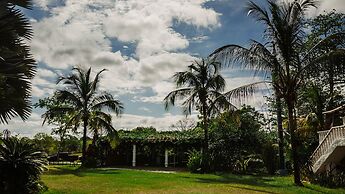Amaranthus  Hotel