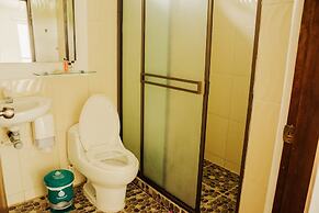 Amaranthus  Hotel