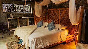Amaranthus  Hotel
