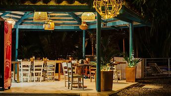 Amaranthus  Hotel
