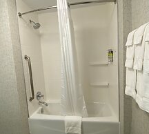 Holiday Inn Express & Suites Aurora by IHG