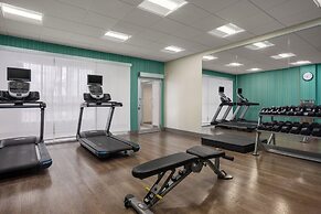 Holiday Inn Express & Suites Aurora by IHG