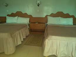 Owoods Annex Hotel