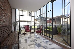 Macalister Terraces Hotel