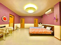 Inuyama Modern Room