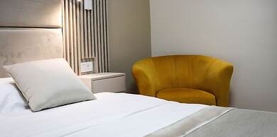 Hotel Holiday