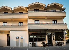 Hotel Holiday
