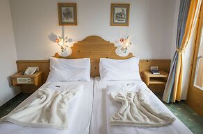 Gutshof Wolfgangsee Resort & Event Hotel