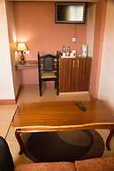 Palmdew Highland Hotel