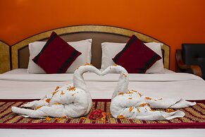 Hotel Happy Home
