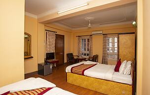 Hotel Happy Home