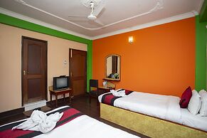 Hotel Happy Home