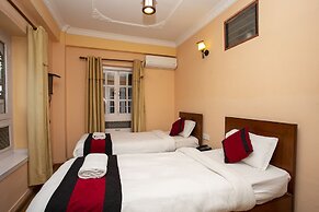 Hotel Happy Home