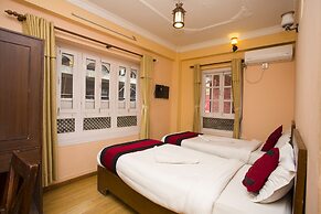 Hotel Happy Home