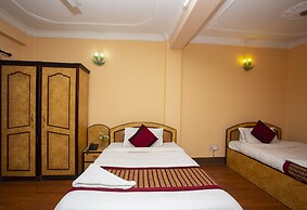 Hotel Happy Home