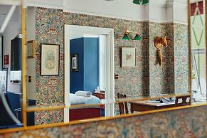 Foyers Lodge