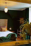 Foyers Lodge