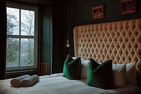 Foyers Lodge