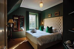 Foyers Lodge