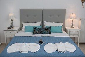 Dora Apartments