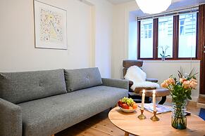 Park 2- Charming 1-bdr Apt Close to Metro