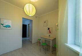 Apartment on Vertolyotchikov 13