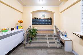 Apartment on Vertolyotchikov 13