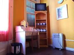 Hostel Estoril 3