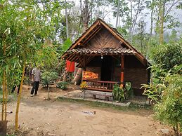 Kus Homestay