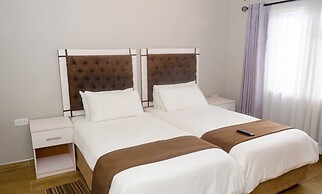 Sarum Lodge