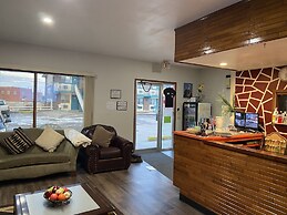 Ranchland Inn