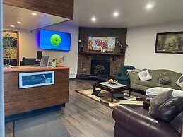 Ranchland Inn