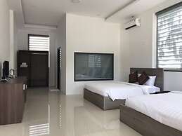 Anna Beach Resort