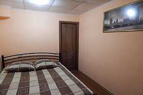 Yuzhny Hotel