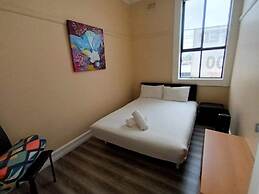 Albion Hotel Motel