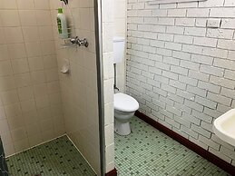 Albion Hotel Motel