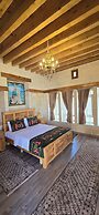 Nahrin Hotel & Art