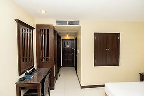 Sunday Chateau En Ville Pattaya