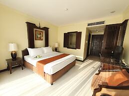 Sunday Chateau En Ville Pattaya
