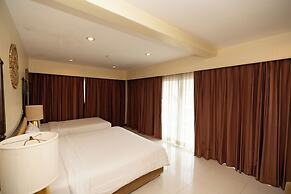 Sunday Chateau En Ville Pattaya