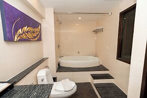 Sunday Chateau En Ville Pattaya
